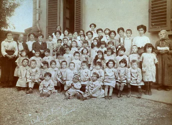 Barn av reservistene ved «Italia Nuova» førskole, 20.09.1915 (s/hvitt-bilde)