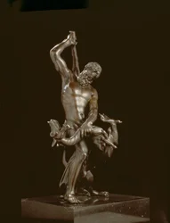 Hercules and the Hydra (bronse)