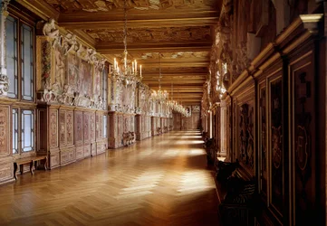 Renessansearkitektur: utsikt over galleriet til Francois I ved slottet Fontainebleau laget av Rosso Fiorentino (1495-1540) i samarbeid med Primaticcio (1504-1570) fra 1523. Seine og Marne