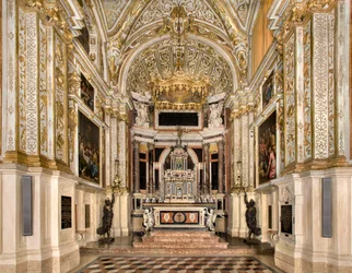Kapell av SS Sacramento 1569, Francesco Dattaro Project, dekorasjon av Giovanni Battista Cambi, Ancona av SS Giulio Campi, fornyelsesprosjekt Malosso