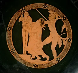 Loftskopp med rød figur som viser Cassandra jaget av Ajax som søker tilflukt av en xoanon fra Athena, ca. 430 f.Kr. (keramikk)