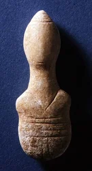 Kykladisk figur, Naxos, ca. 3000–2000 f.Kr. (marmor)