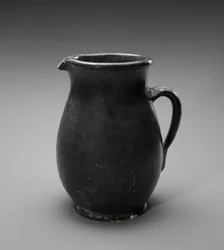 Pitcher, ca. 1880-1905 (slipglasert steintøy)