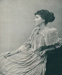 Fru Hugh E. H. Hoare, c1893