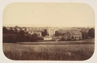 Hever Castle, Kent, 1857.    1170124   no       norwegian Successfully Translated  Original: Arnaout and Osmanli soldiers in Alexandria, Egypt, 1848 Translat: Arnaout and Osmanli soldiers in Alexandria, Egypt, 1848 1166480 no norwegian Successfully Transla