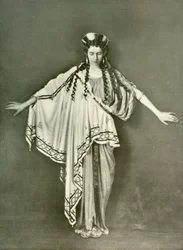 En athensk motekvinne f.Kr. 600-468, 1924.