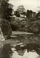 Et gammelt føydalslott fra graven, 1910.