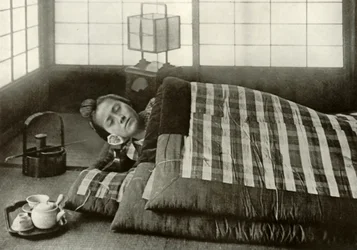 Sengetid i Japan, 1910.