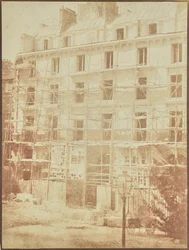 [Bygging av Galerie de la Madeleine, Place de la Madeleine]