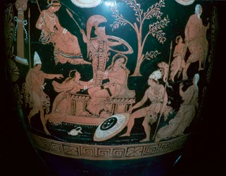 Gresk rødfiguret voluttkrater med scene fra sekken til Troja, 4. århundre f.Kr