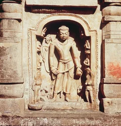 Relieff fra hovedtempelet på Site III, 320-530