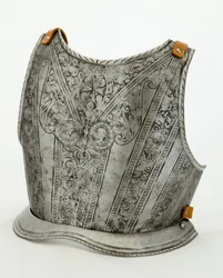 Bakplate for en barnerustning fra Arsenal of the Medici, ca. 1575 med senere endringer (etset jern med restaurert lær)