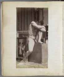 Studie av en sittende mannlig nakenmodell i Jacques de Lalaings atelier
