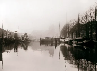 Kanalbåter, Dordrecht, Nederland, 1898.