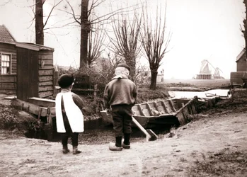 Barn, Laandam, Nederland, 1898.