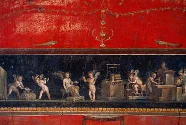 Freske avdekket i Pompeii viser gullsmedkjeruber i arbeid. Pompeii, Italia.