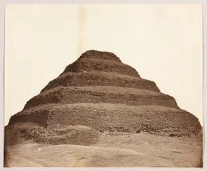 Egypt. Saqqara. Djosers trinnpyramide