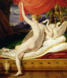 Venus reiser seg fra sofaen hennes