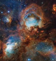 NASAs Webb riper under overflaten av kattepoten for 3-årsjubileum