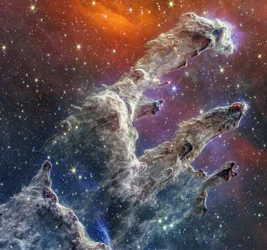 Pillars of Creation (NIRCam og MIRI Composite)