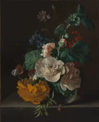 Blomsterstilleben med stokkroser og ringblomst