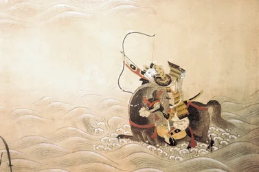 Episode av Genpei (Gen Pei) War (1180-1185): en samurai bevæpnet med en bue og montert på en hest krysser en elv ved en gue. Japansk kunst fra Tosa-skolen