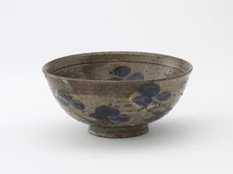 Serveringsskål med dekor i Kenzan-stil, Kyoto, Edo-periode (keramikk)