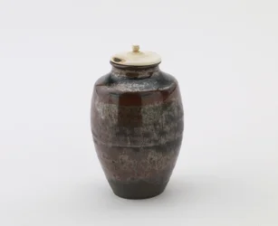 Teboks, katatsuki-form, Edo-periode (keramikk)