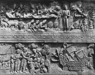 Borobudur-tempelet relieff av Bodhisattva-bading (stein)