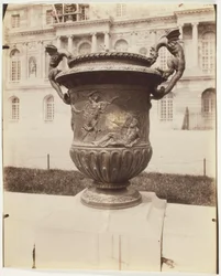 Versailles, vase av Ballin