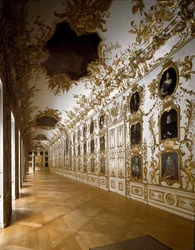 Utsikt over det indre av det kongelige palasset dekorert av Johann Baptist Zimmermann (1680-1758). 1728-1730 München Tyskland