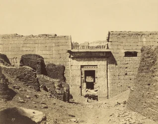 Medinet-Habu, Ramses Méïamoun-palasset, inngangen til Den andre domstolen
