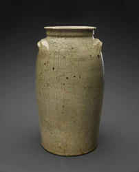 Churn, c. 1850-1883 (alkalisk glasert steintøy)
