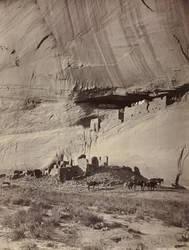 Ruinene av Cliff Dwellings, Cañon de Chelly, Arizona, ca. 1879-1881.