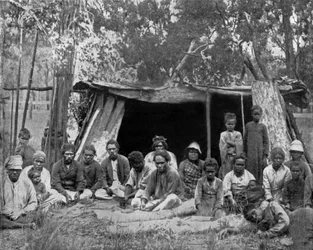 Lokalbefolkningen i Queensland (Australia) (s/hvitt-bilde)