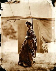 Portrett av Jane Morris (1839-1914) 1865 (albumtrykk) (se også 265088)