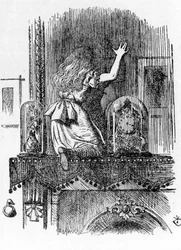 Alice går gjennom speilet - i «Alice i Eventyrland og Gjennom speilet» av Lewis Carroll, illustrasjon av John Tenniel (1820-1914)