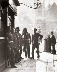 Recruiting Sergeants, fra "Street Life in London", av J. Thomson og Adolphe Smith