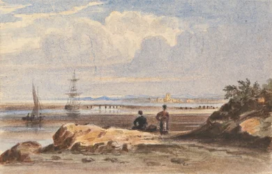 Strand med to figurer og en fjern by