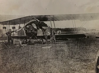 Album "Min verdenskrig - minner fra den sørvestlige fronten i Kärnten, Italia, Trentino-Alto Adige) 31/03/1915-12/11/ 1918 - Josef Zohles Vienna ": Østerrikske soldater med en mi