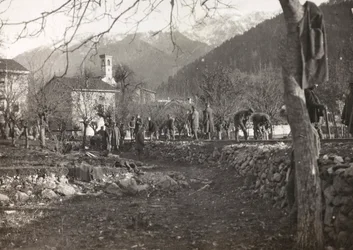 Album "Meine weltkriegs - Erinnerungen South-West Front (Kärnten, Italia, Sør-Tirol) (Min verdenskrig - minner om den sørvestlige fronten i Kärnten, Italia, Trentino-Alto Adige) 31/03/1915-12/11/ 1918 - Josef Zohles Wien ": soldater til å jobbe for co