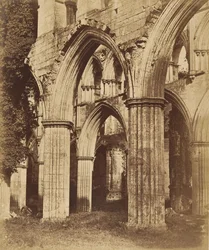 Rievaulx Abbey. Ser over koret, 1850-tallet.