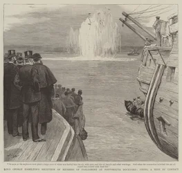 Lord George Hamiltons mottakelse av parlamentsmedlemmer ved Portsmouth Dockyard, avfyrte en gruve ved kontakt