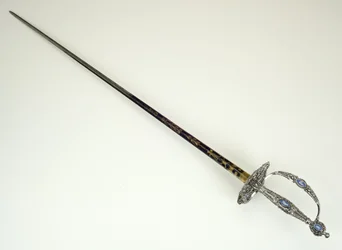 Smallsword, ca. 1790 (fasettert, polert, blånet og forgylt stål med jern- og jaspisvarer)
