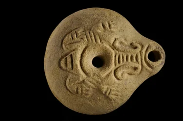 Kleopatra; Jakten på Egypts siste dronning; Utstillingskatalog; side 214; Kleopatra…, 2011 (bilde)