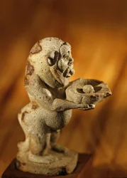 Salvekar formet som guden Bes; Tutankhamons eller Akhenatens regjeringstid, 2009 (bilde)