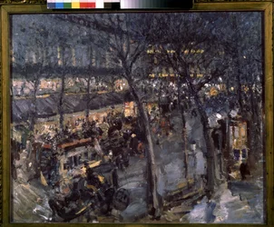 Paris, Cafe de la Paix i 9. arrondissement. (Paris, Cafe de la Paix). Utsikt over en parisisk kaféterrasse, kveldsunderholdning. Maleri av Konstantin Alexeyevich Korovin (Constantin Korovin) (1861-1939), olje på lerret