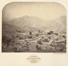 Utsikt i Mysore: Bhoganarasimhaswamis-tempelet, i fortet, Devarayadroog..., 1862-1865.