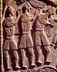 Lombard kunst: de vise kongene, lavt relieff fra alteret til hertug Rachis - Skulptur, Lombard kunst, 737-744 - Cividale del Friuli, Chretien Museum, skatten i katedralen