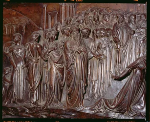 The Shrine of St. Zenobius, detalj av mengden fra Miracle of the Strozzi Boy, c.1432-42 bronse detalj av 97641